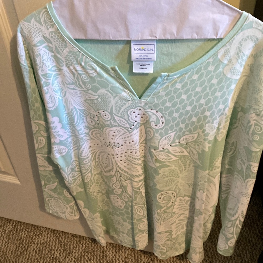 Pullover top w/ jewels